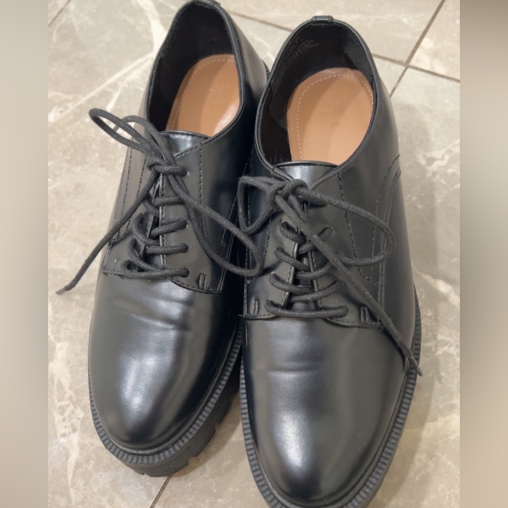 Loafers shoes